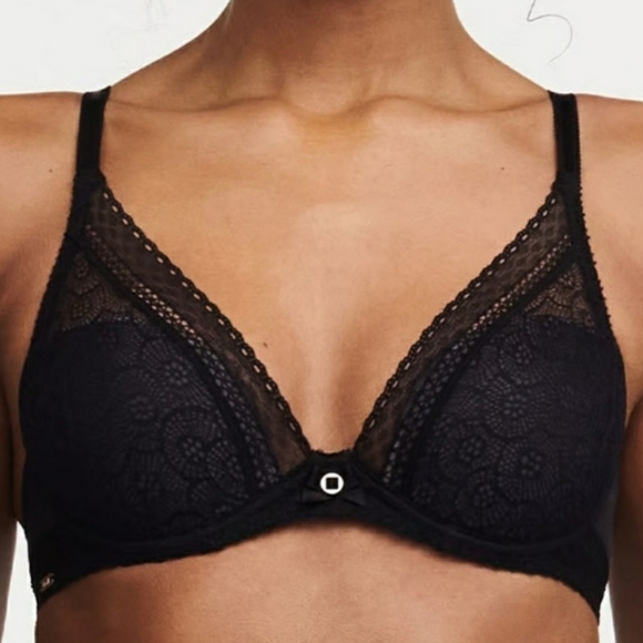 Chantelle Black Festivite Lace Plunge T Shirt Bra - Picture 1 of 5